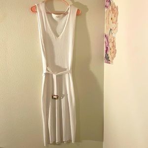 White V neck knit dress